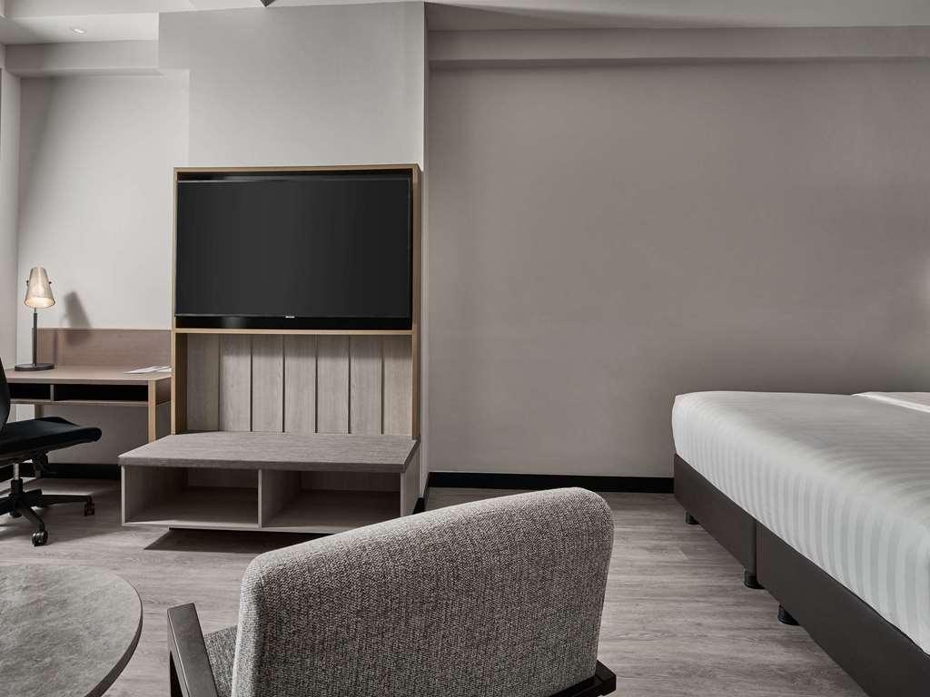 Novotel On Kitchener *