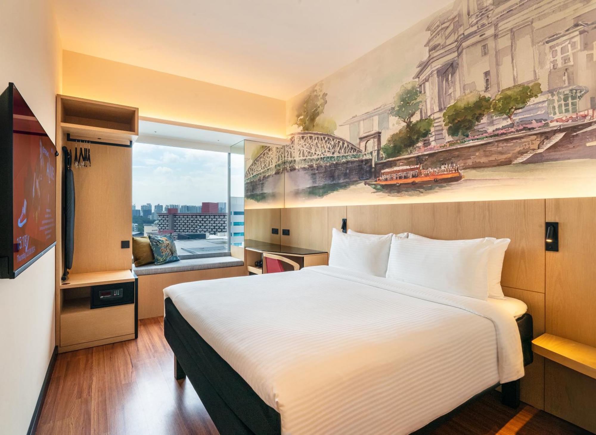Hotel Ibis On Bencoolen 4*