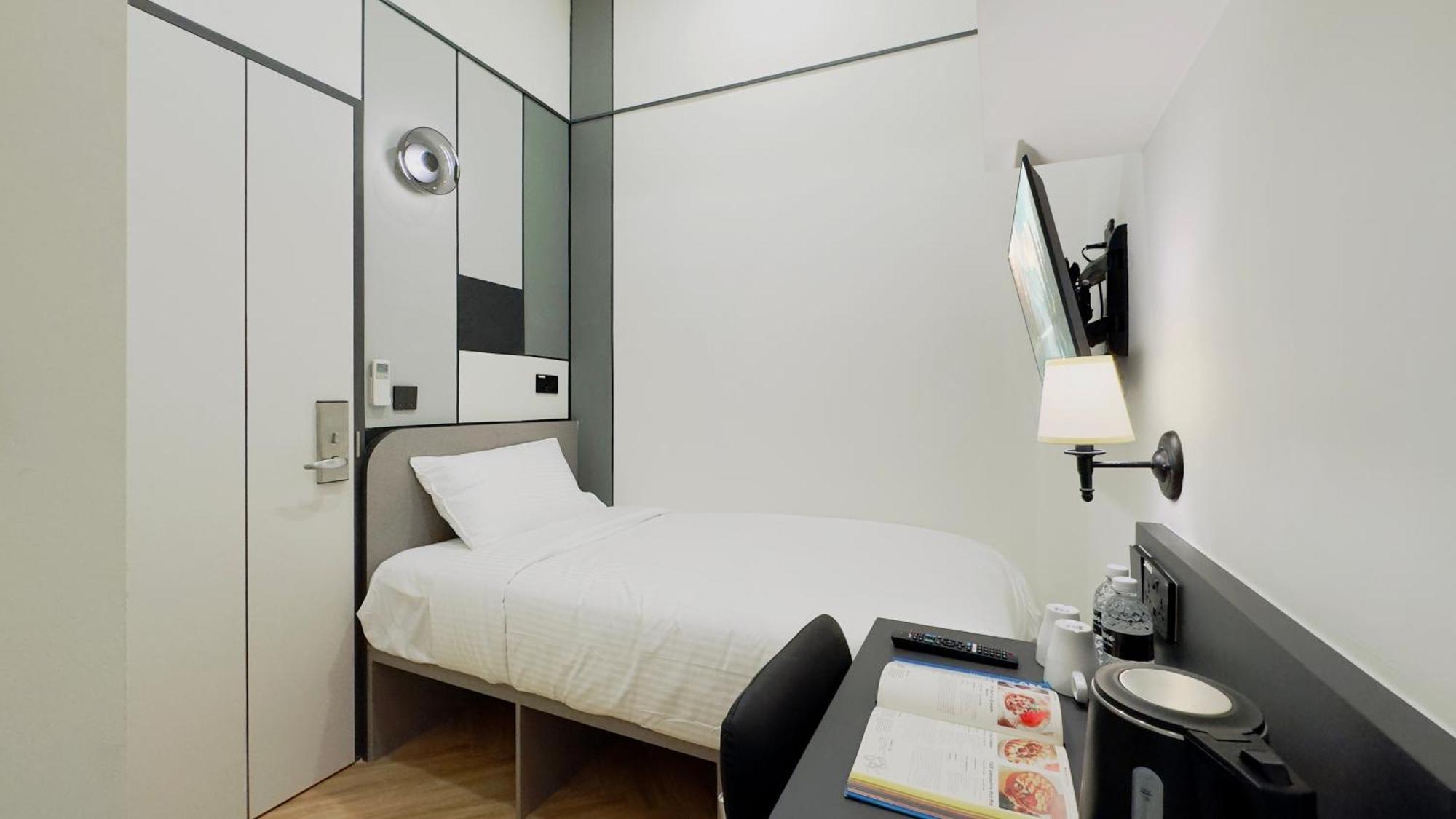 Coliwoo 288 River Valley - Coliving * Singapore
