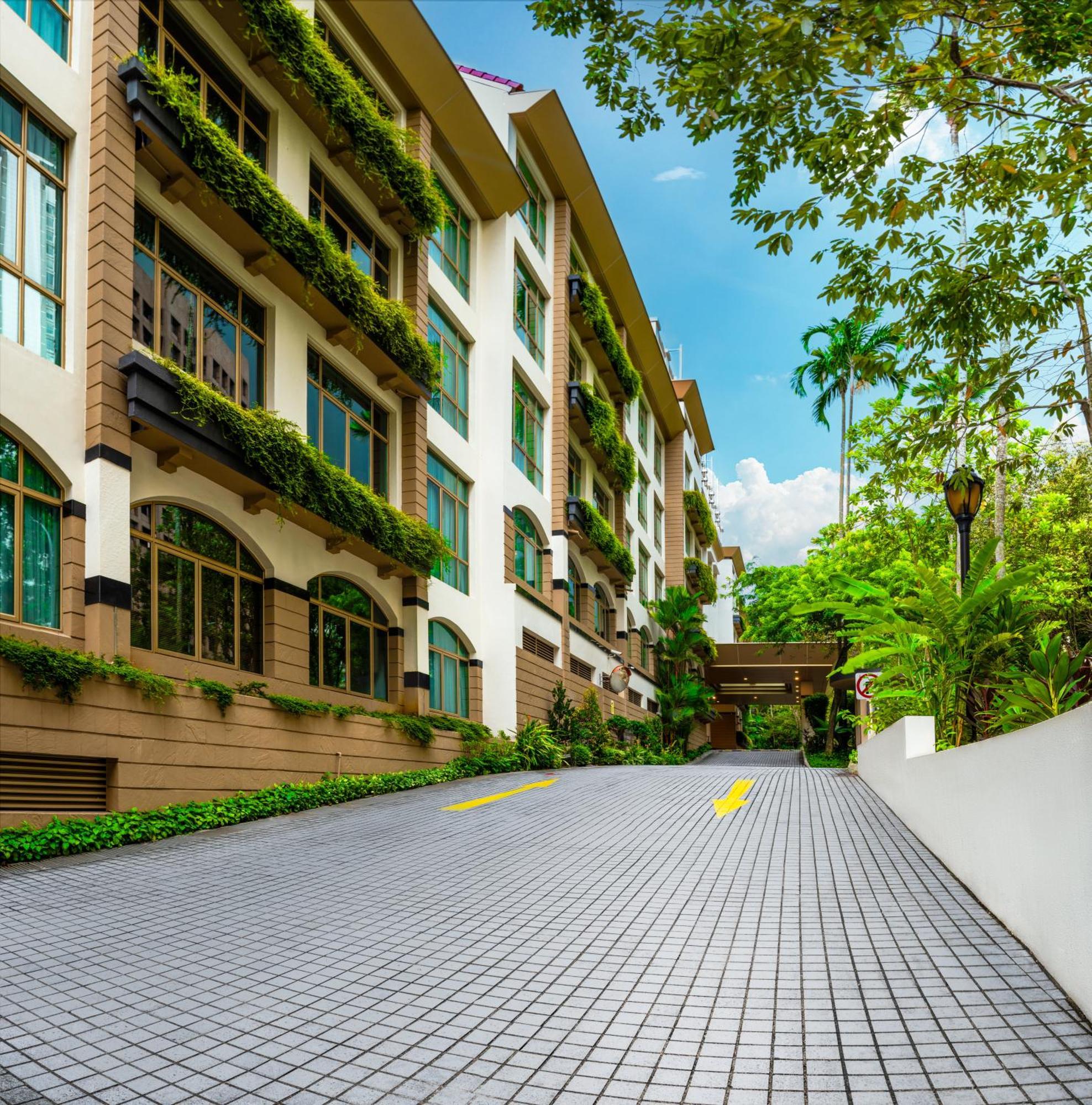 Aparthotel Treetops Executive Residences 5*
