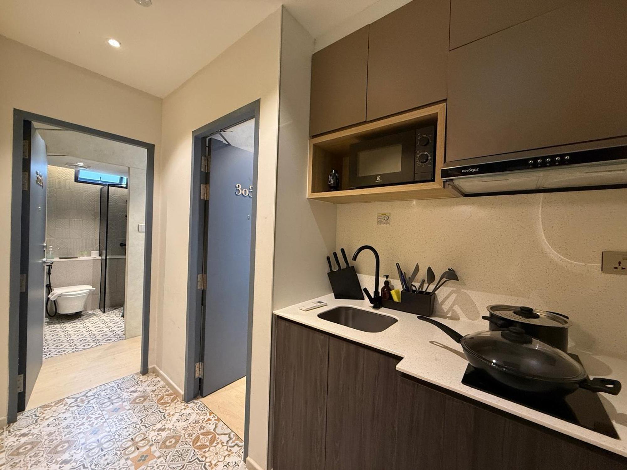 Isa Amber Road Aparthotel