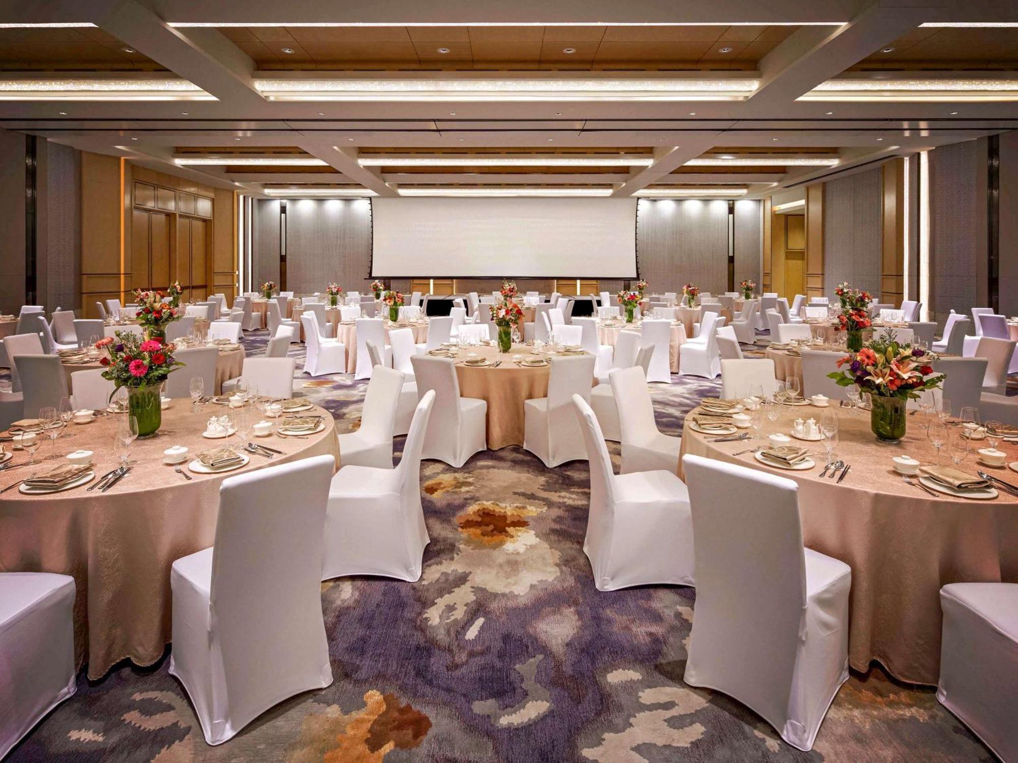 Sofitel Centre Hotel Singapore