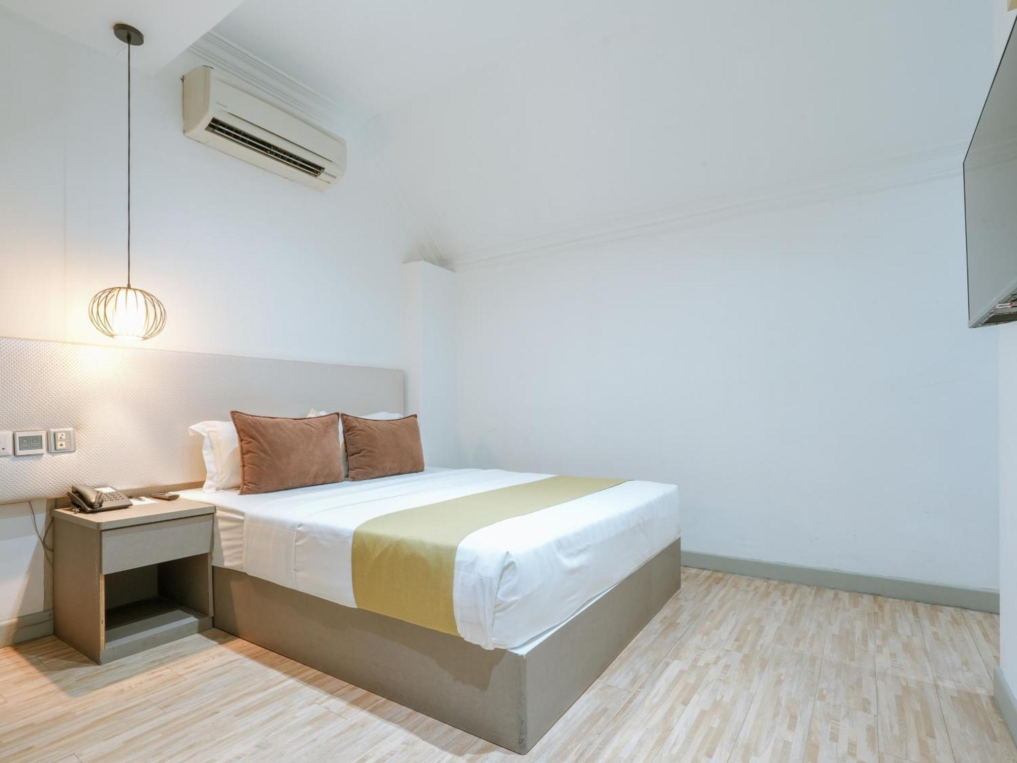 A Joo Chiat, From 7pm To 9am Hotel Singapore
