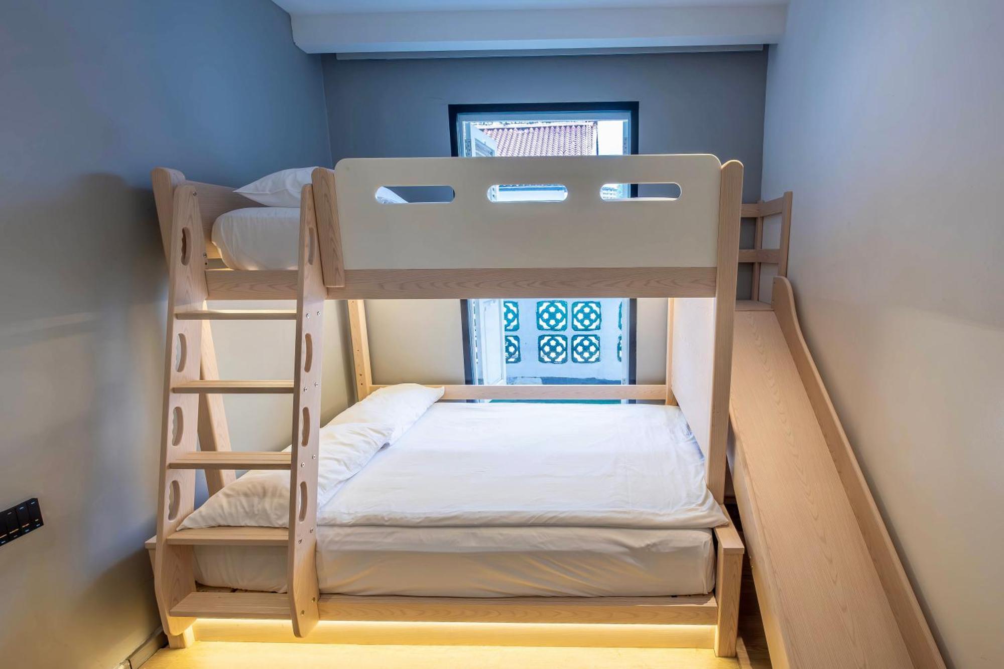Rest Chinatown 3*