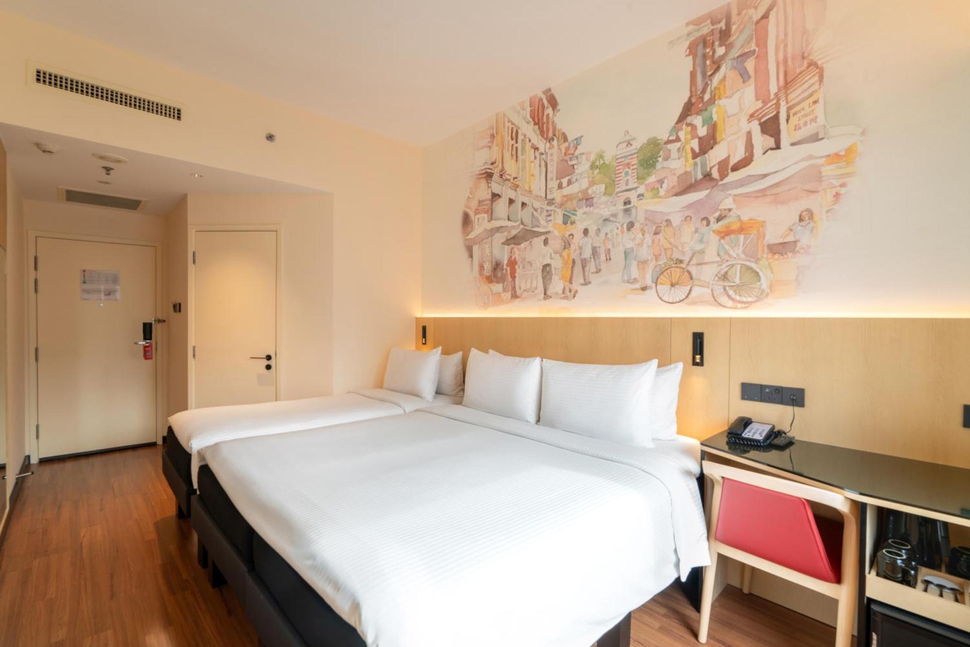 Hotel Ibis On Bencoolen 4*
