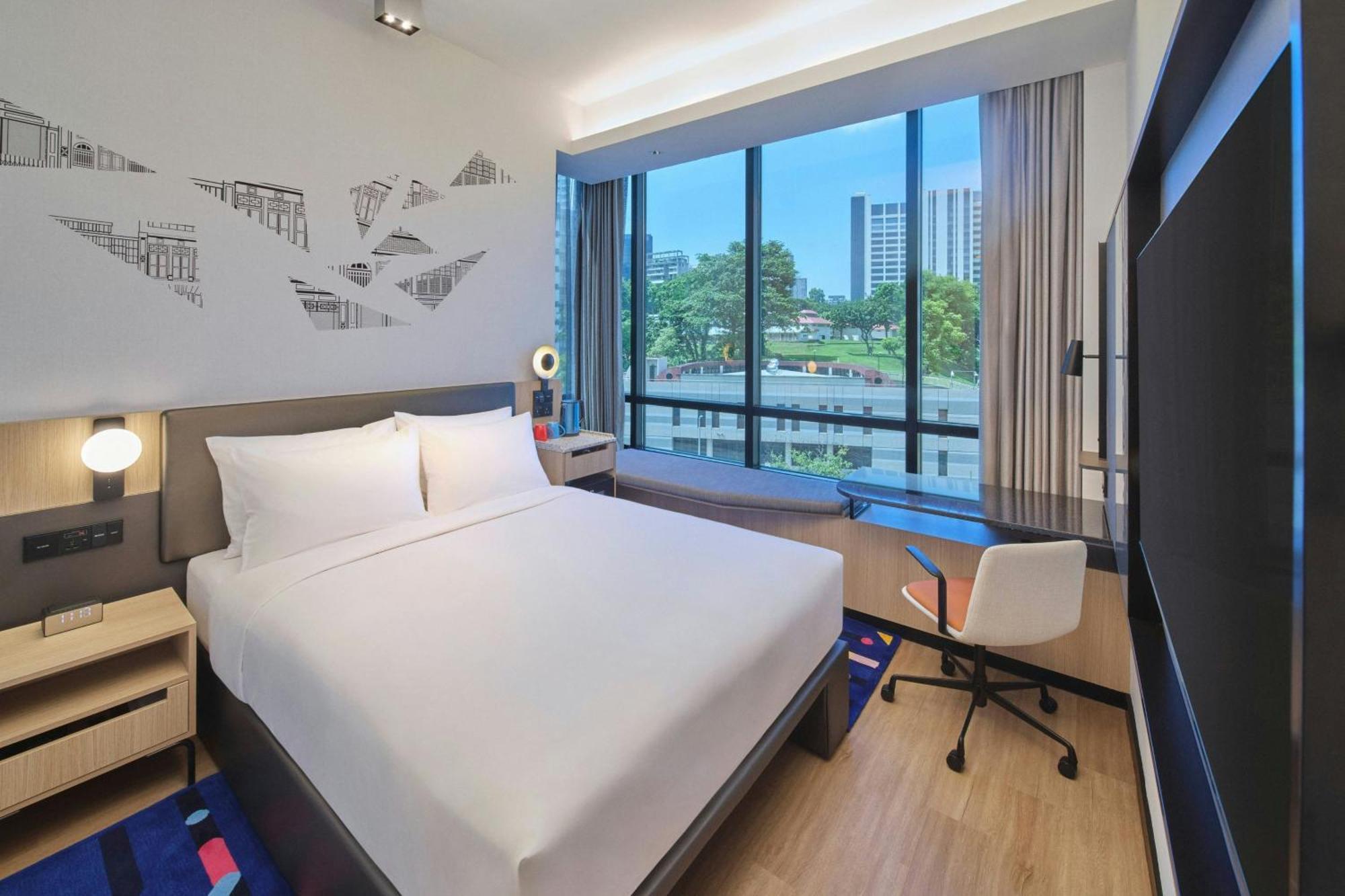 Hotel Aloft Novena 4*