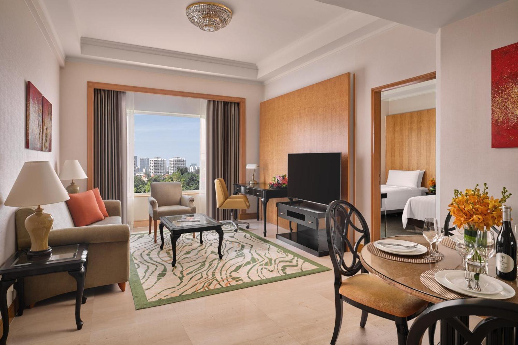 Shangri-la Aparthotel 5*
