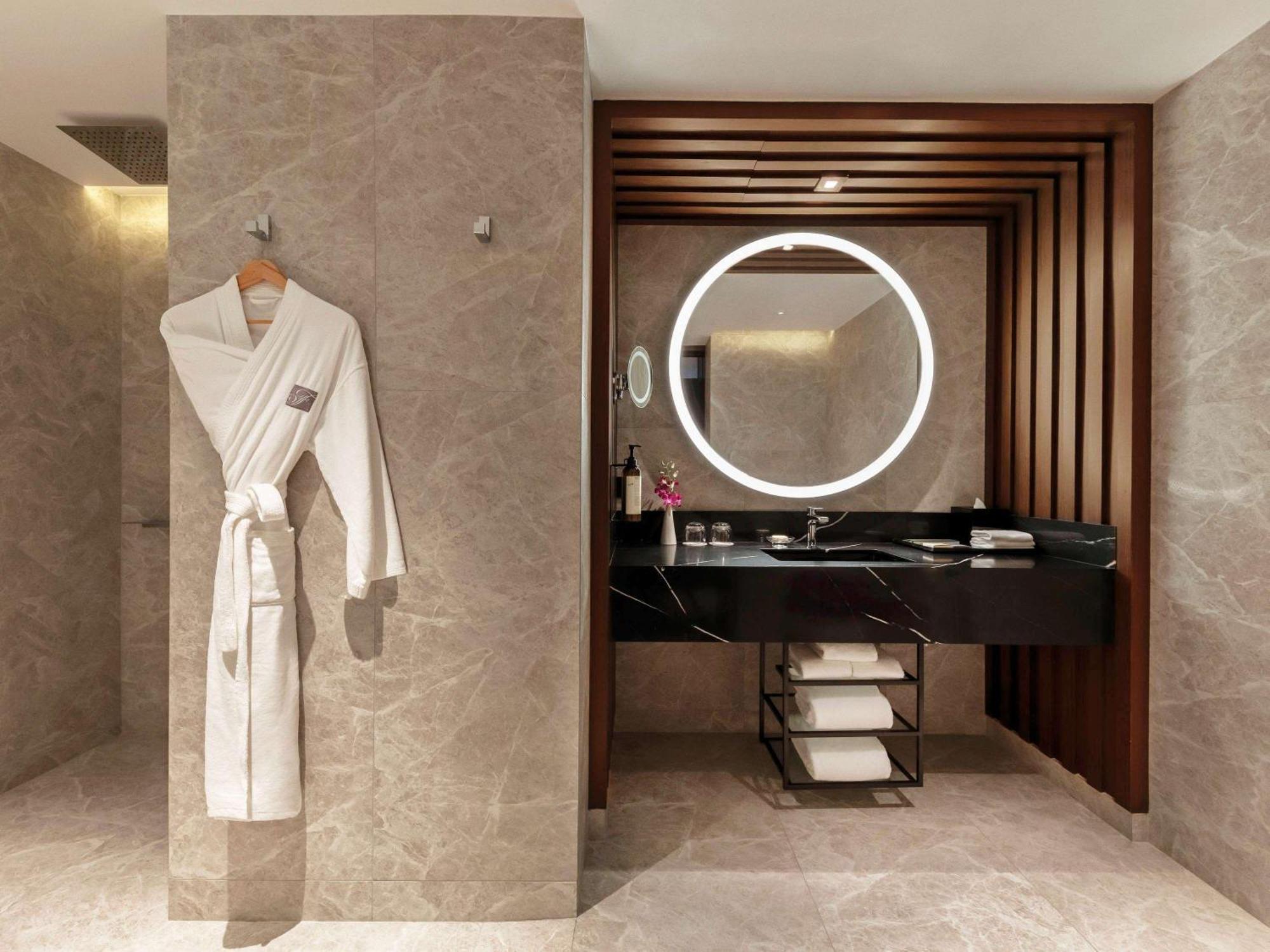 Fairmont Hotel 5*