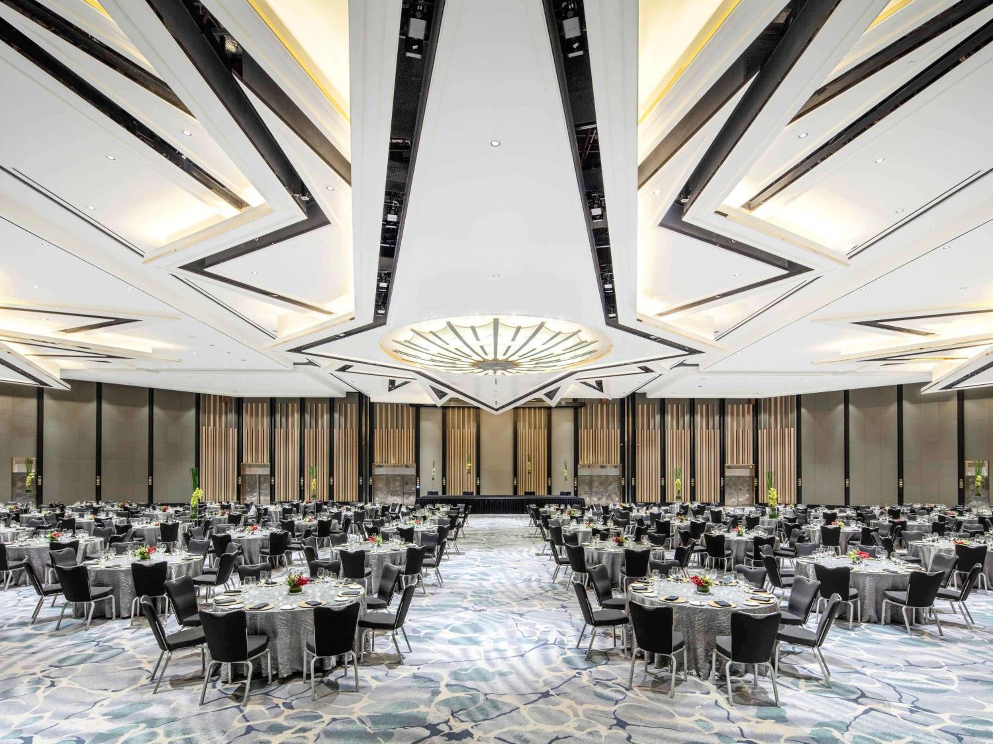 Fairmont Hotel
