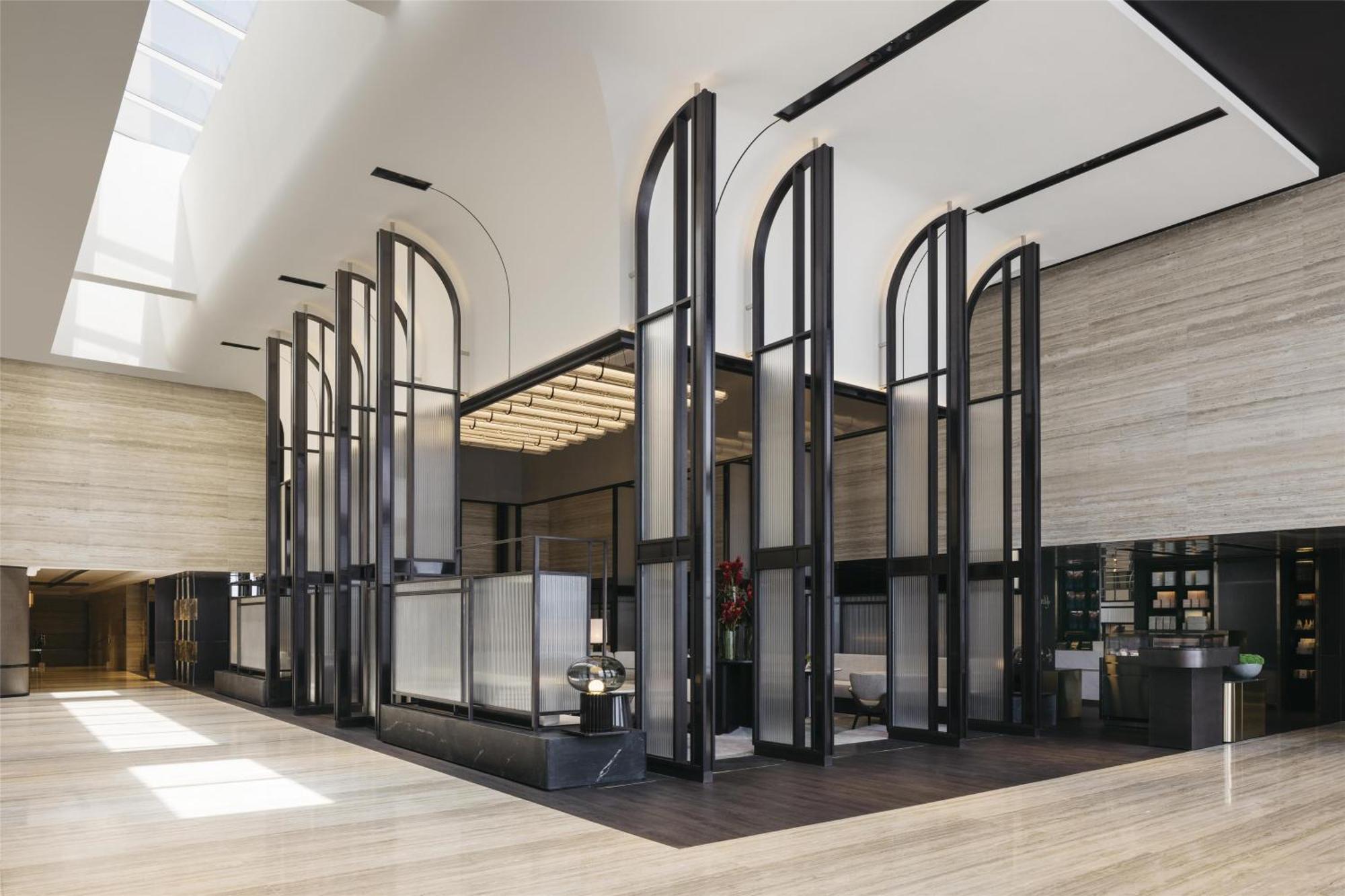 Hilton Orchard Hotel 5*