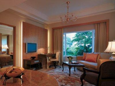 Shangri-la 5*