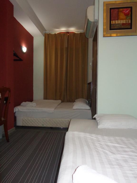 Zenobia Hotel