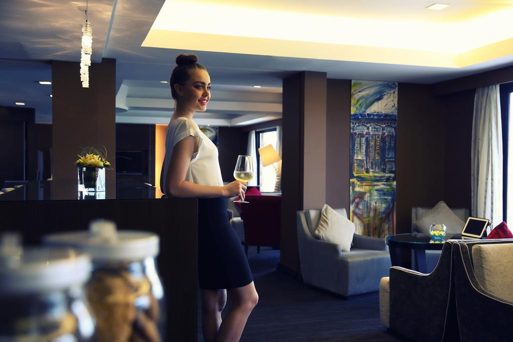 Hotel Novotel Clarke Quay 4*