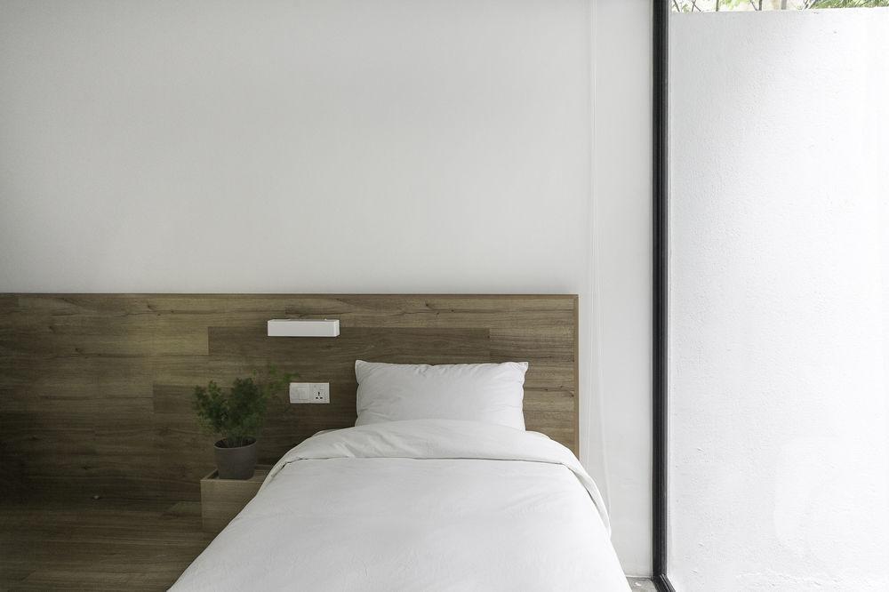Hotel Lloyd's 3*