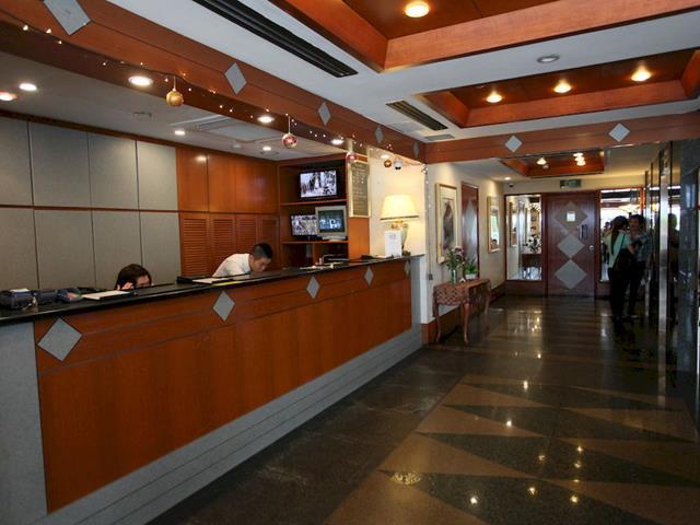 81 Palace - Newly Renovated 2*