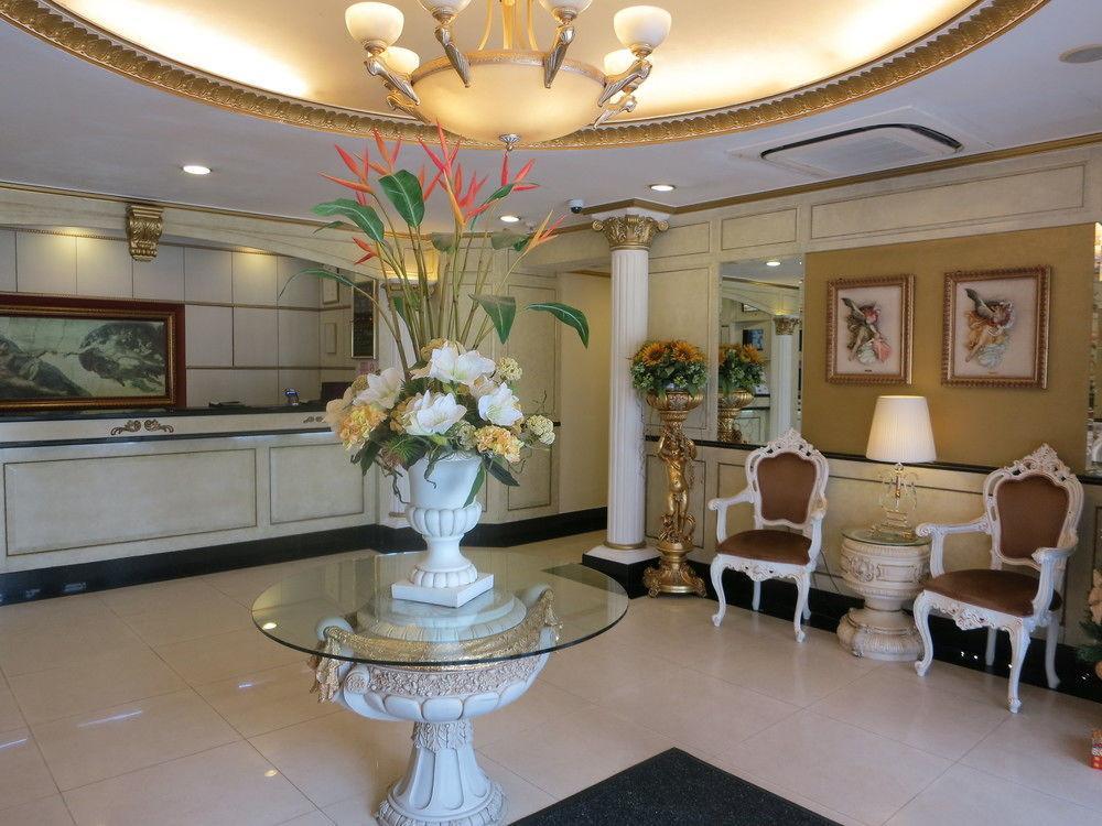 81 Chinatown Hotel 2*
