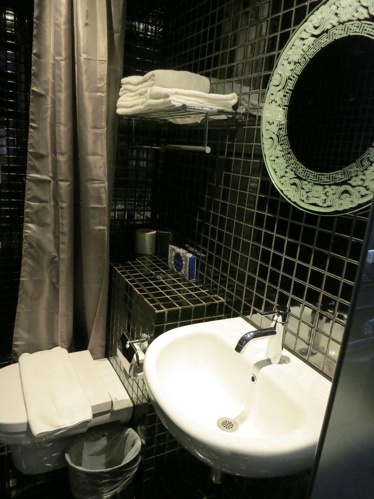 Porcelain By Jl Asia Hotel