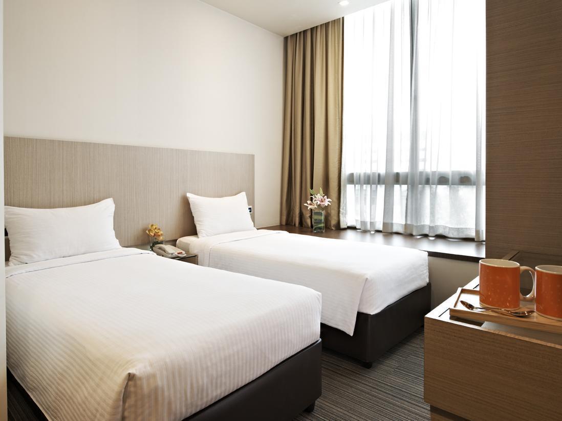 Aqueen Lavender 3* Singapore