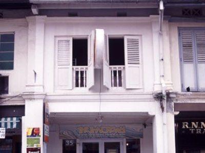 Inncrowd Backpackers 1
