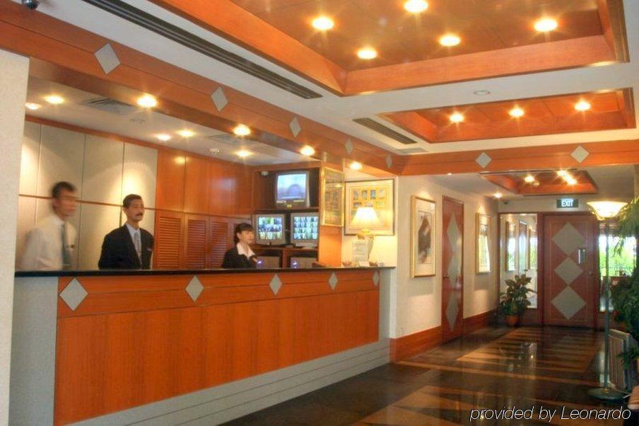 81 Palace - Newly Renovated Hotel 2*