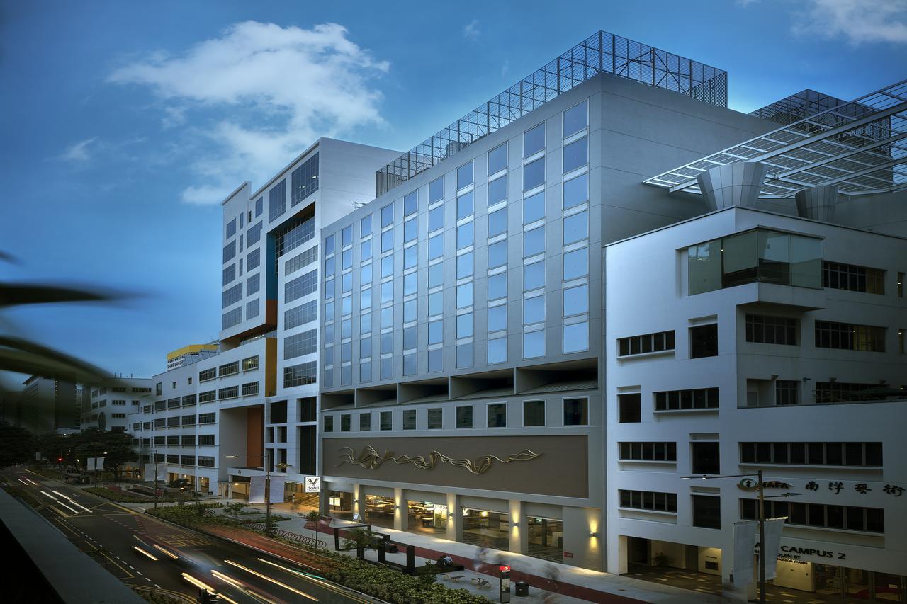 V Bencoolen Hotel