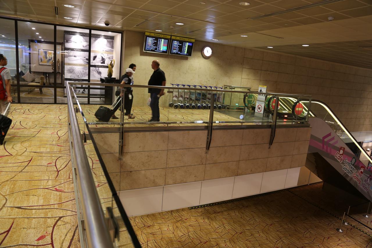 Hotel Ambassador Transit Terminal 2 3*