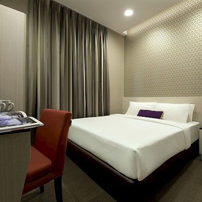 V Bencoolen Hotel