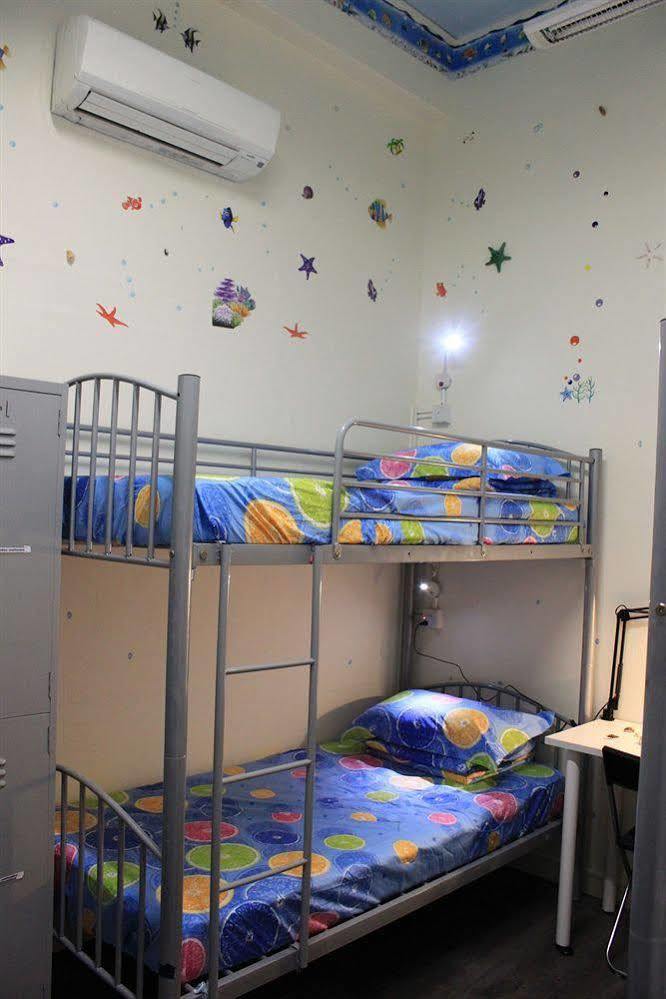 U8 Hostel