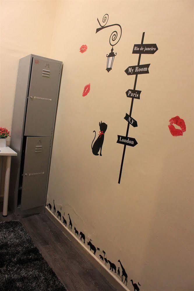 Hostel U8