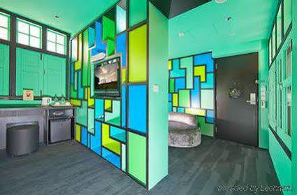 Porcelain By Jl Asia Hotel 3*