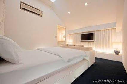 Porcelain By Jl Asia Hotel Singapore