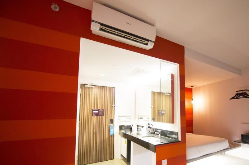 Ibis Budget Pearl Hotel