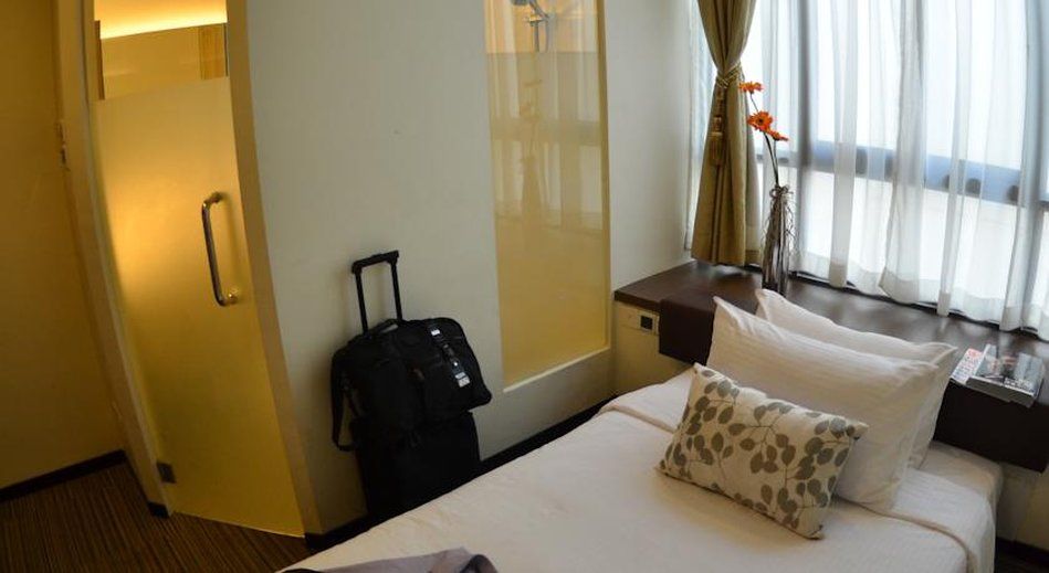 Aqueen Lavender 3* Singapore