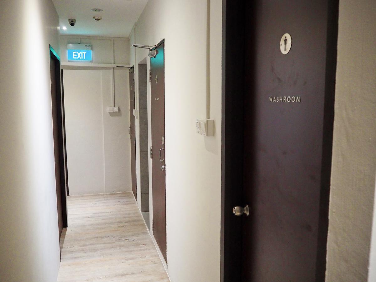 Atlantis Pods @ Bugis Capsule hotel Singapore