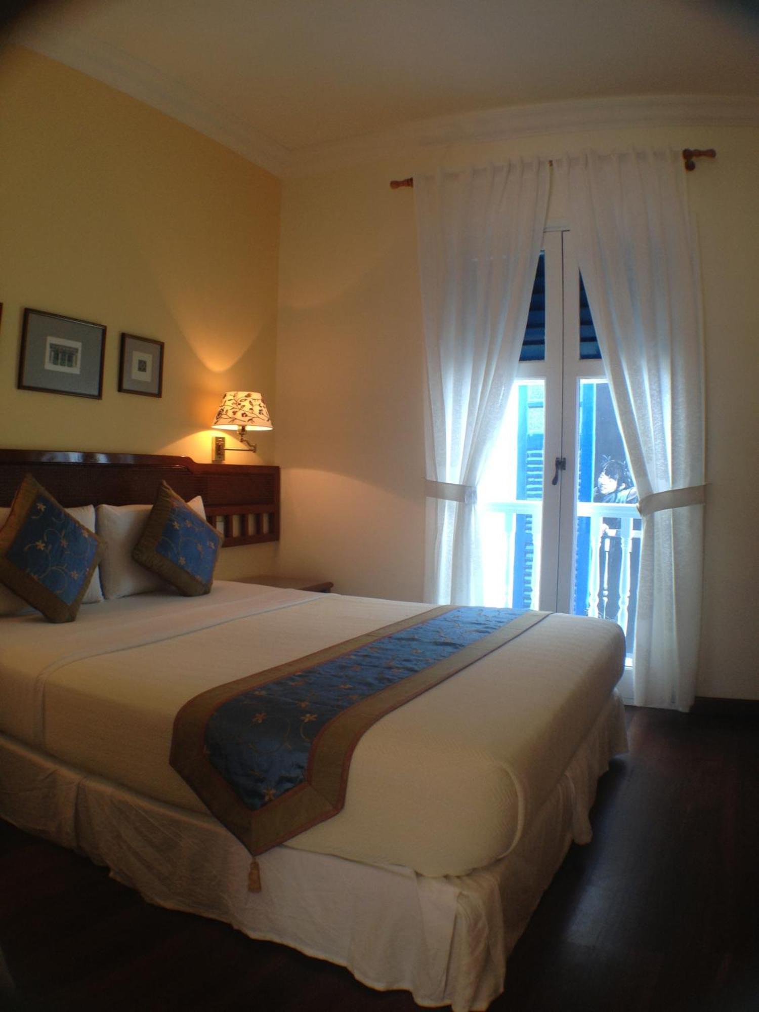 Perak Hotel 3*
