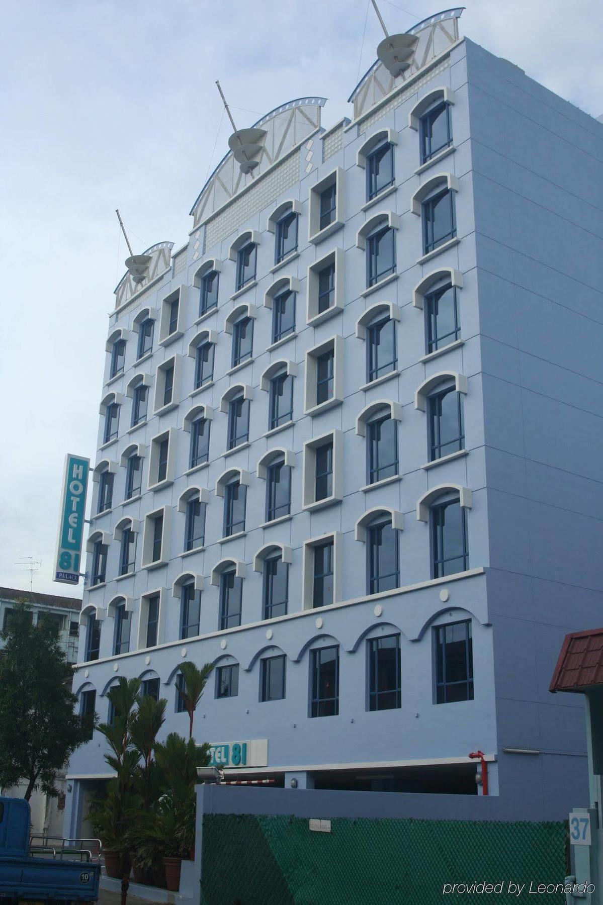 Hotel 81 Palace - Newly Renovated