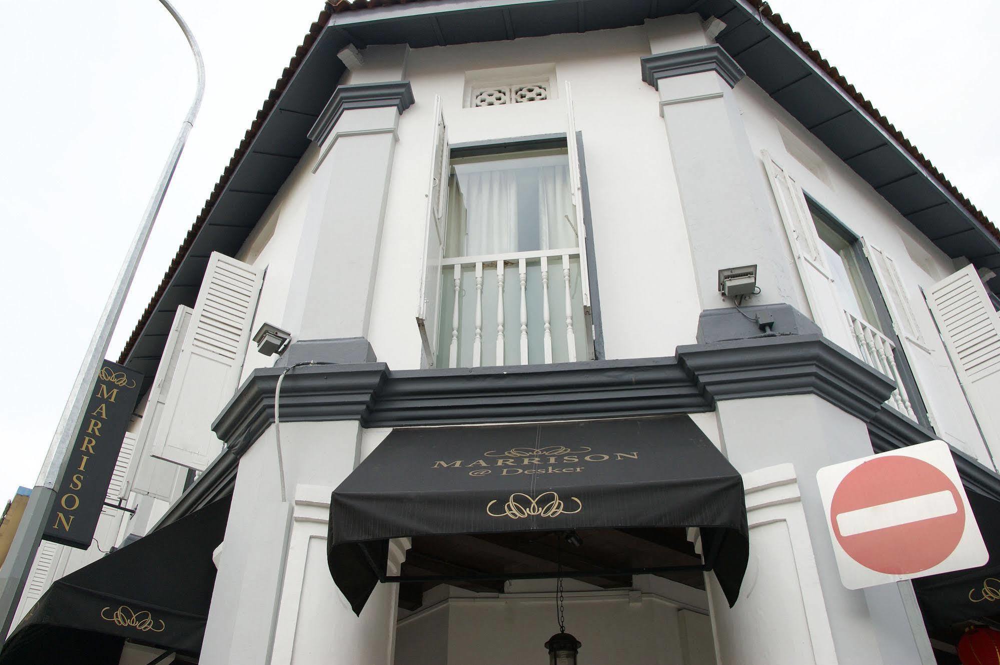 Philip 3* Singapore