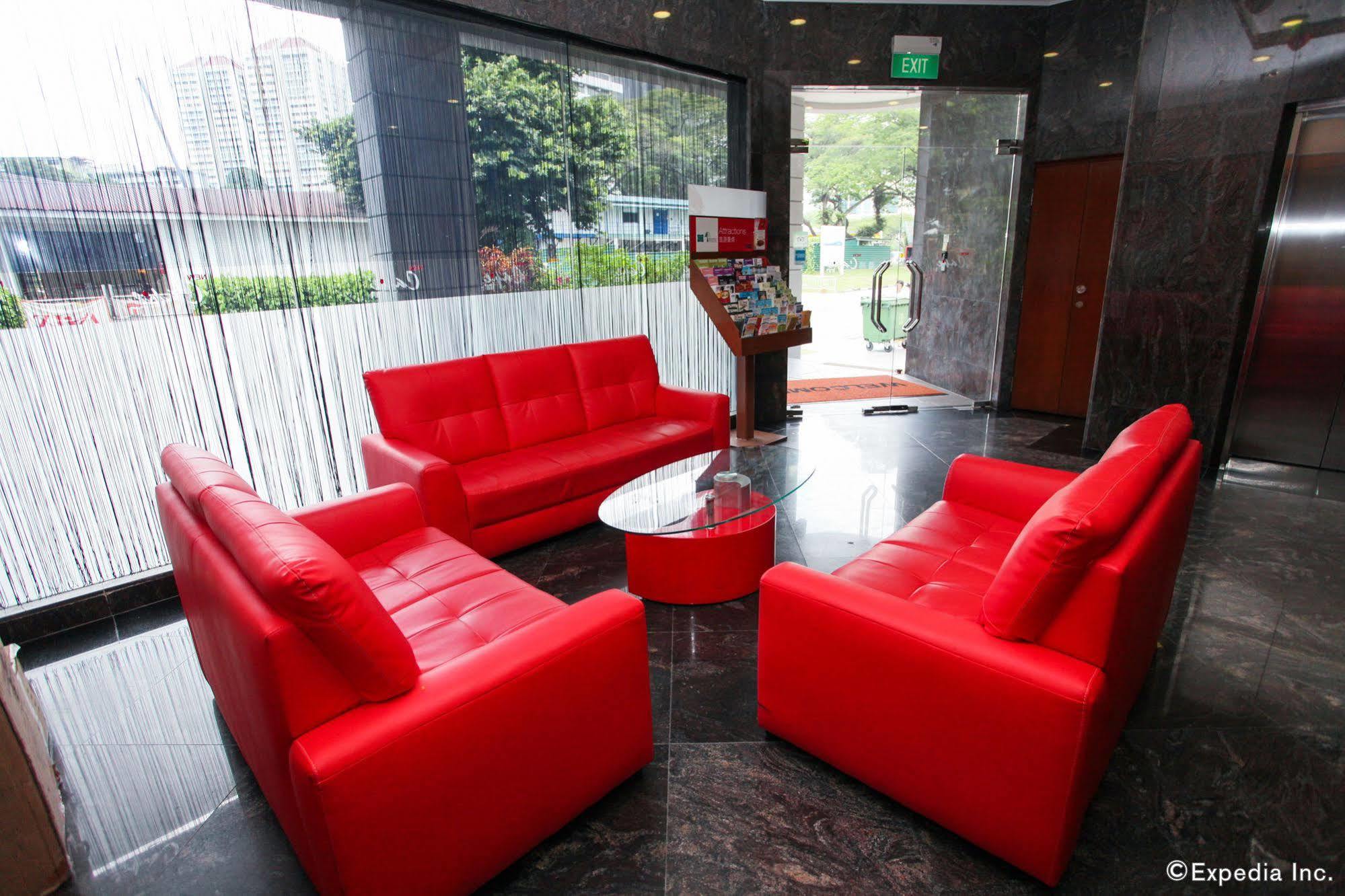 New Cape 3* Singapore