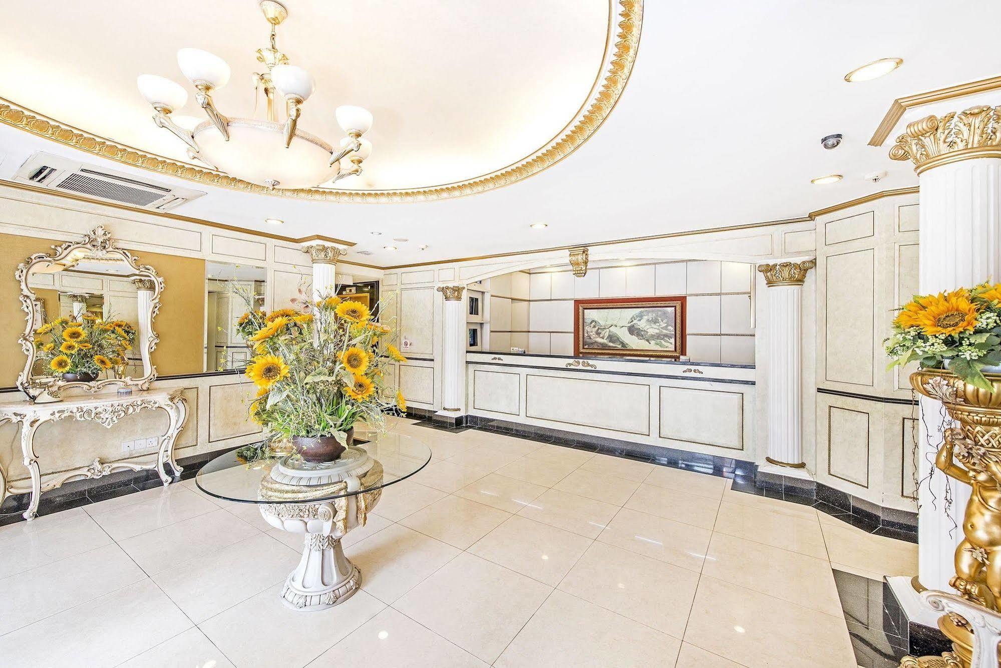 81 Chinatown Hotel