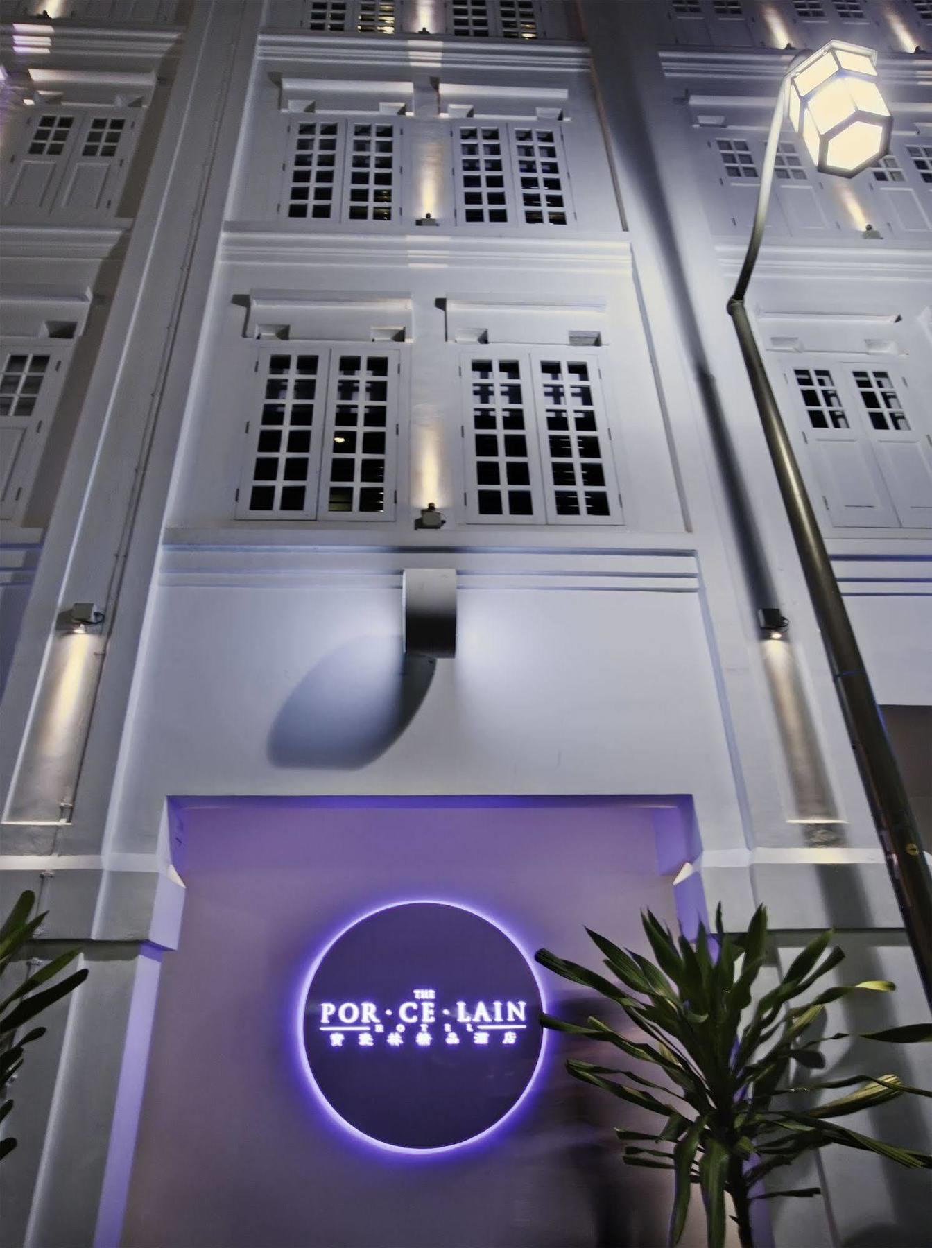 Porcelain By Jl Asia Hotel 3*