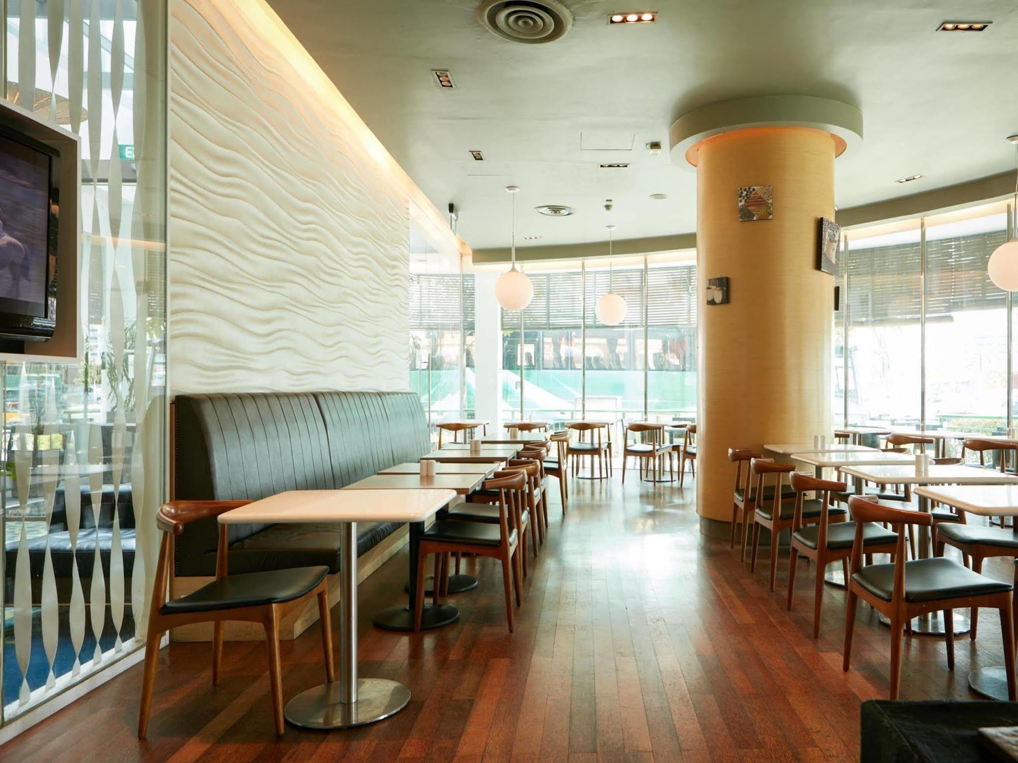 Hotel Aqueen Lavender Singapore