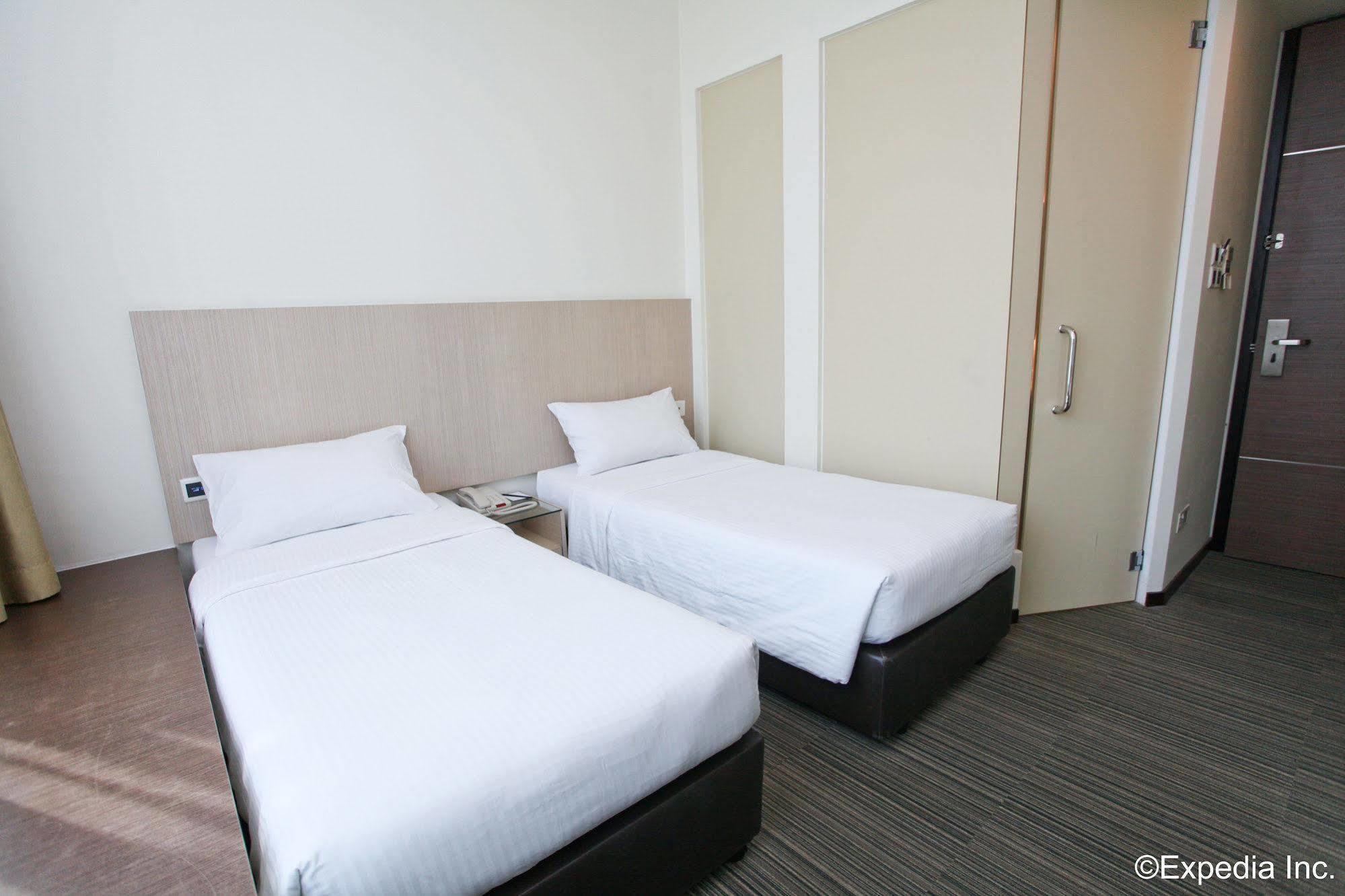 Aqueen Lavender Hotel