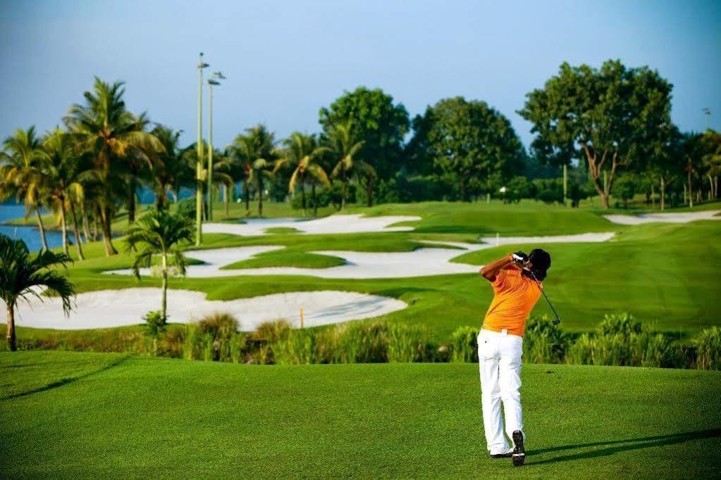 Orchid Country Club Singapura