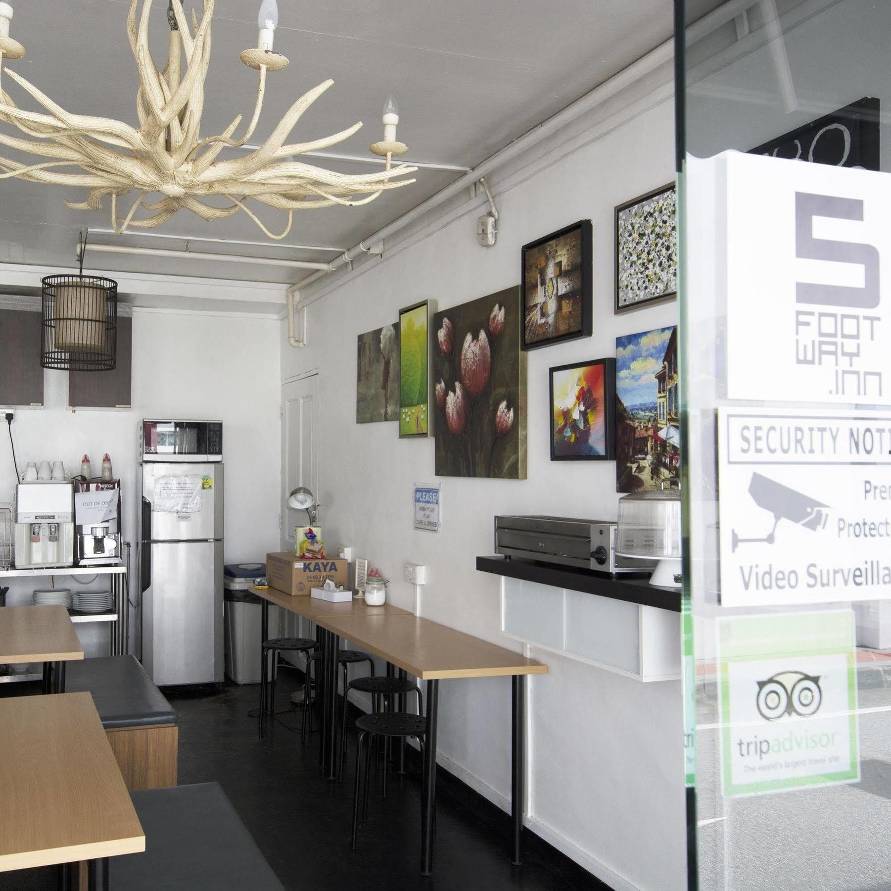 5footway.inn Project Chinatown 2 Hostel