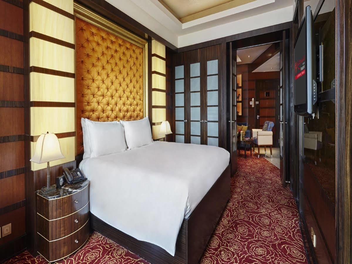 World Sentosa - Crockfords Tower 5* Singapura