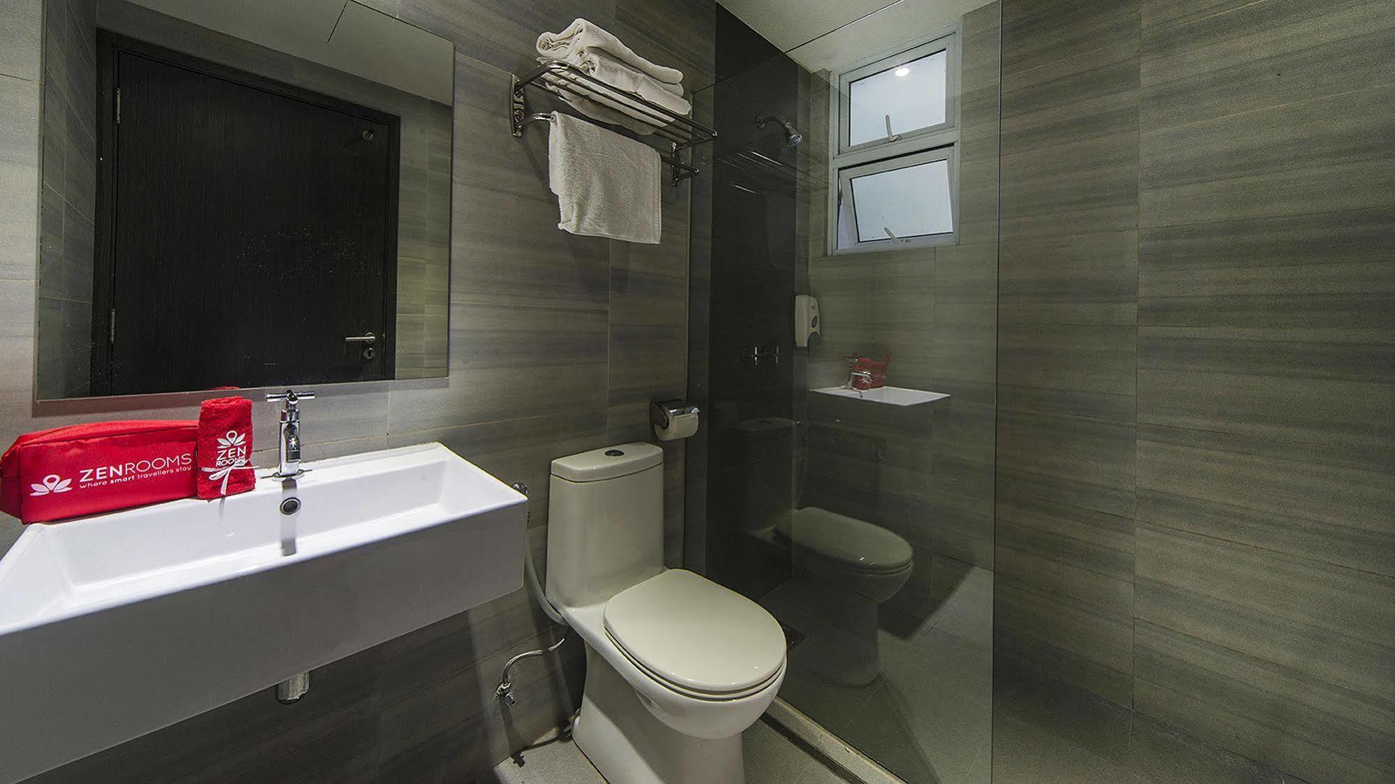 Zen Evergreen Hotel 3*