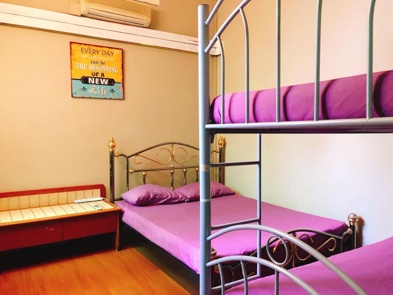 Backpacker Cozy Corner *