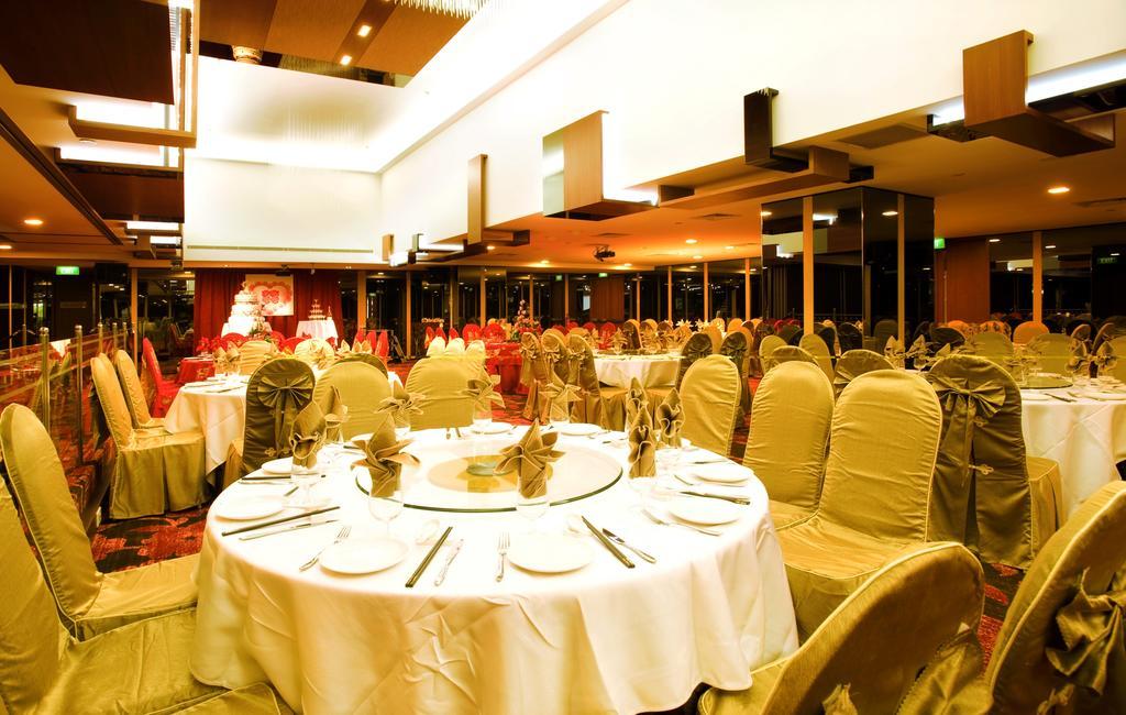 Grand Pacific Hotel Singapura