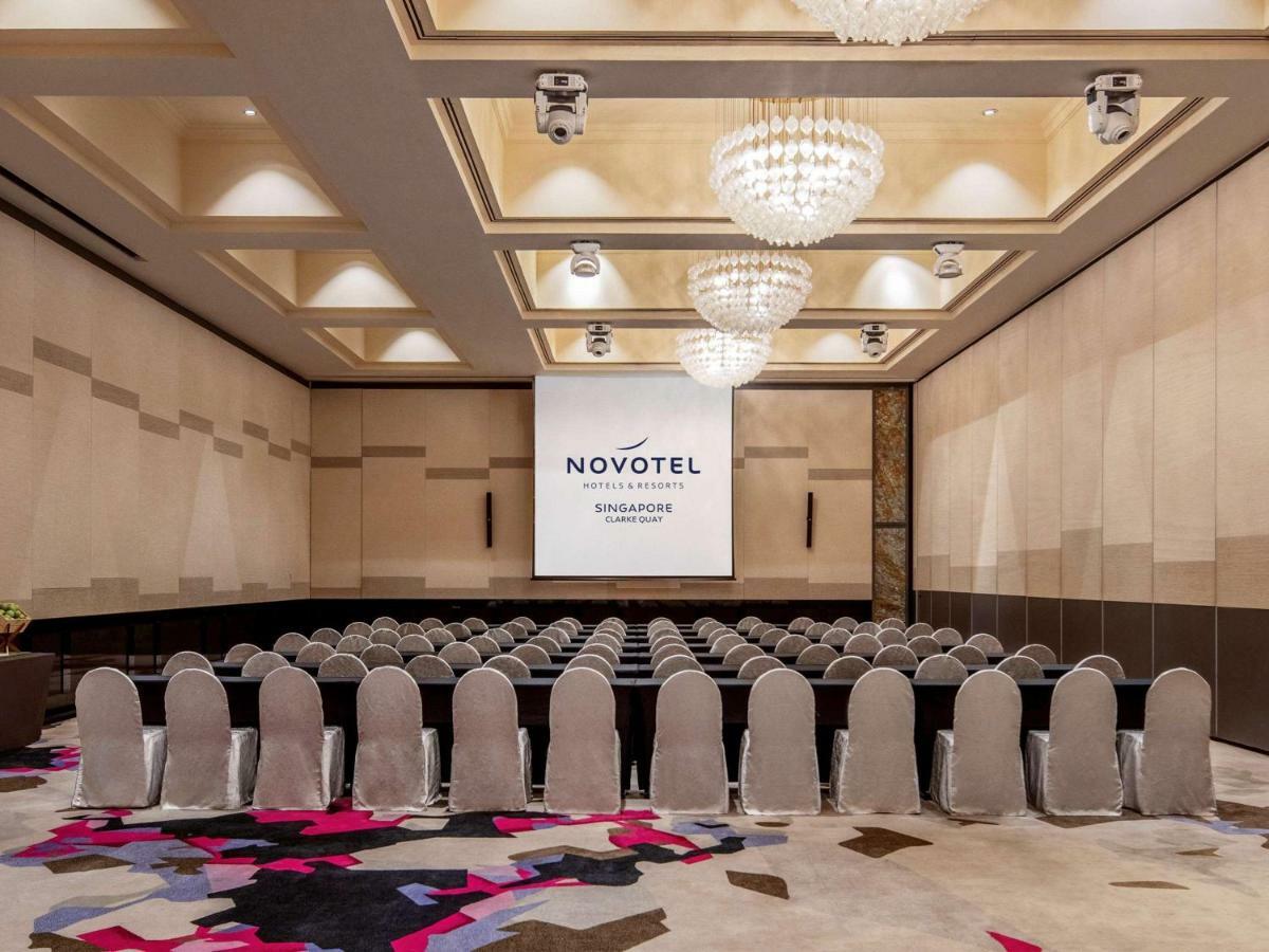 Novotel Clarke Quay 4*
