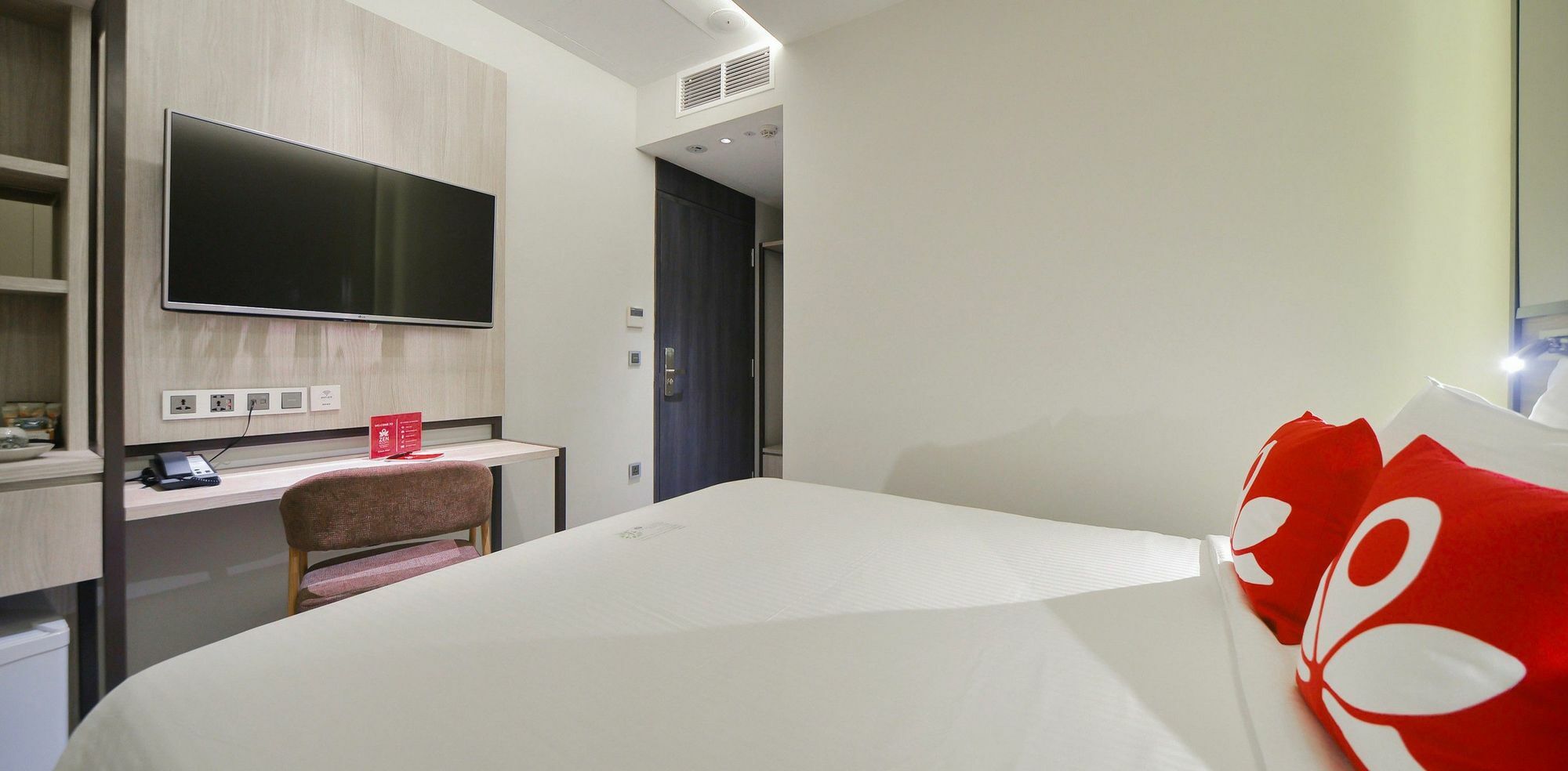Zen Boat Quay Hotel